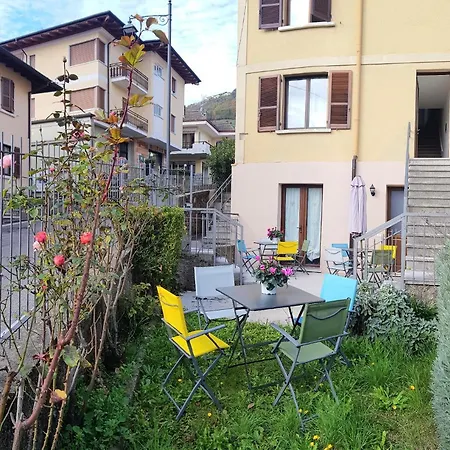 Casa La Pief 2 Rosso By Gardadomusmea * Tremosine
